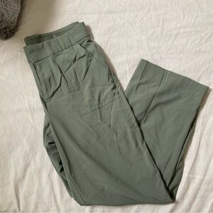 Athleta cropped pants